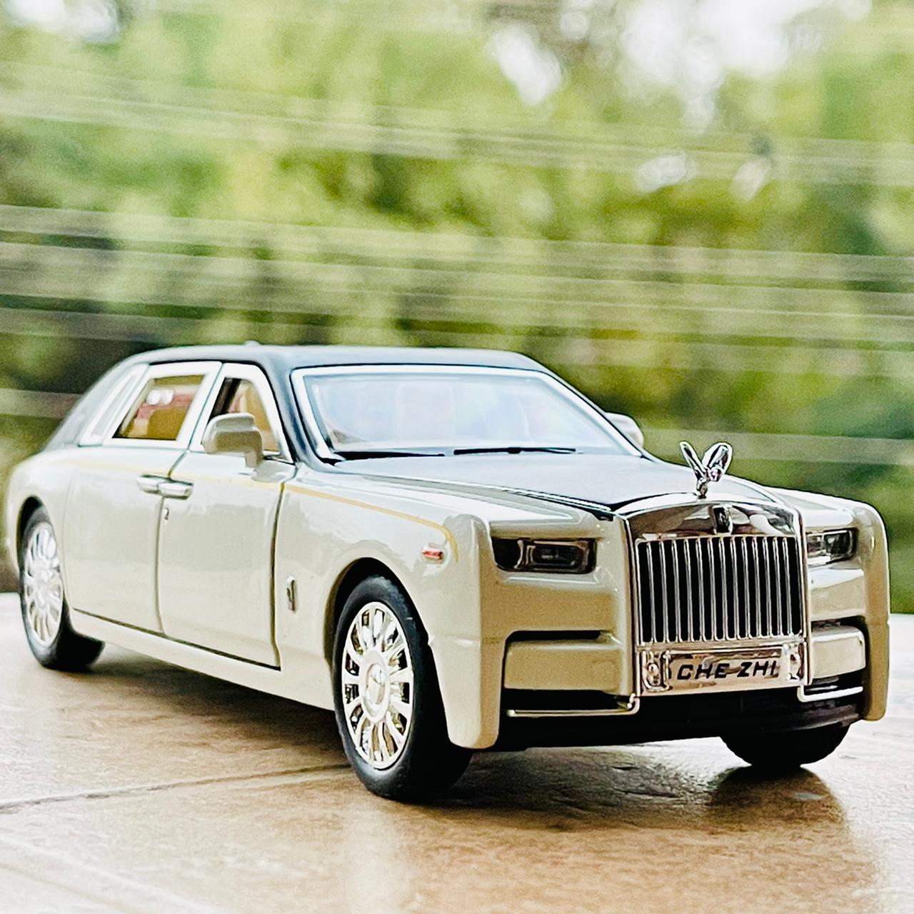 1:32 Diecast Metal Rolls Royce Phantom